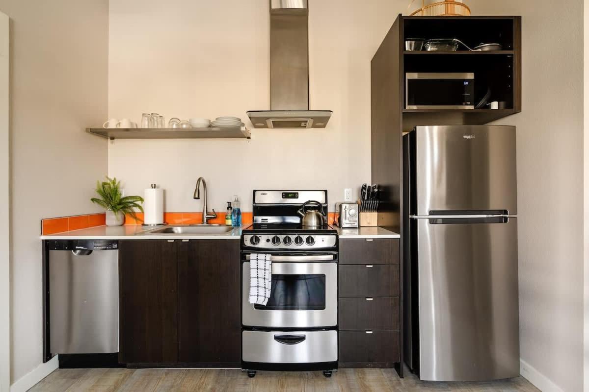 Stylish 1br W 90 Walkscore * Portland