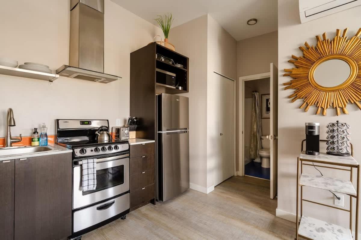 Stylish 1br W 90 Walkscore