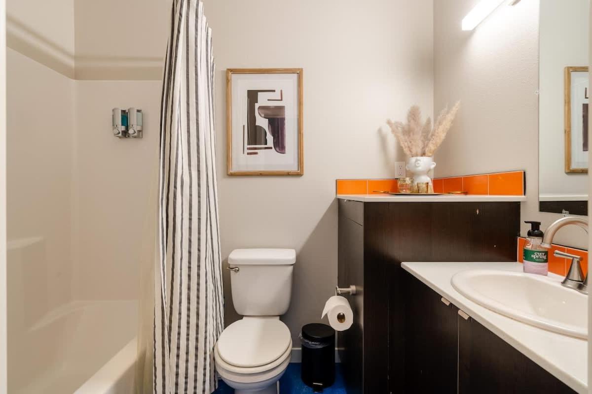 Stylish 1br W 90 Walkscore Portland