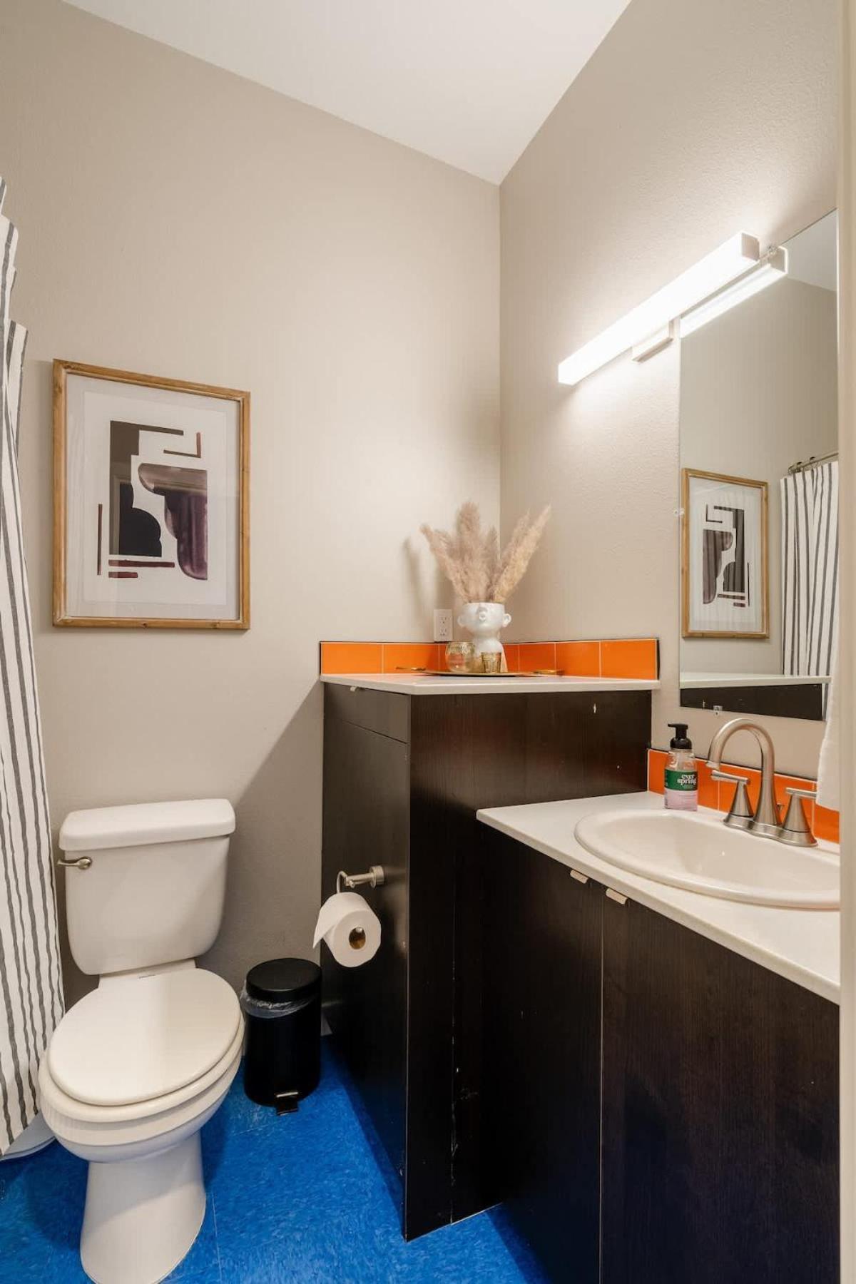 Stylish 1br W 90 Walkscore